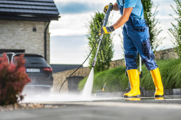 Best Sidewalk Pressure Washing  in Rio, WI